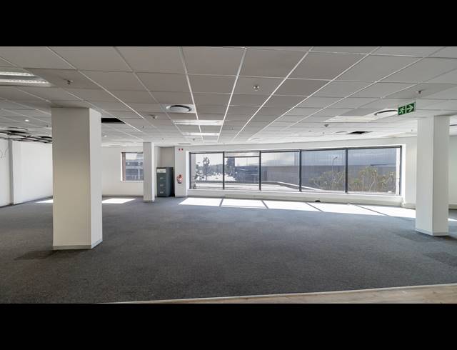 819M² OFFICE TO LET IN ROSEBANK